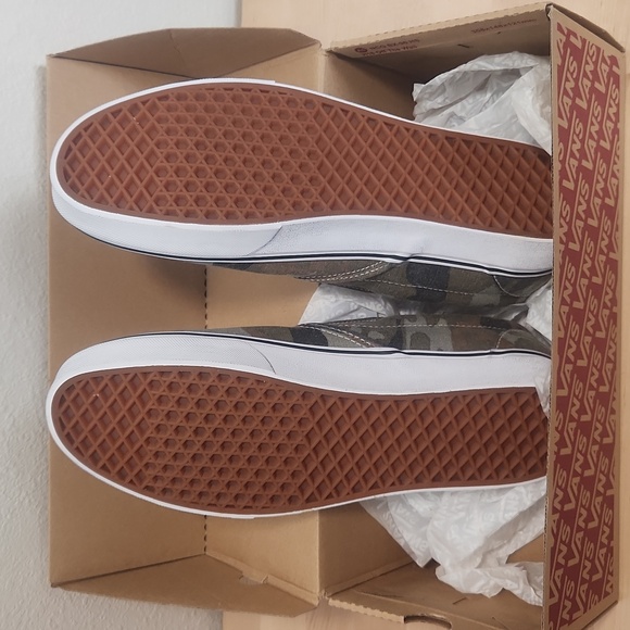 NWB Vans Mens 13 Classic Slip On Washed Camo Shoes - Picture 4 of 8